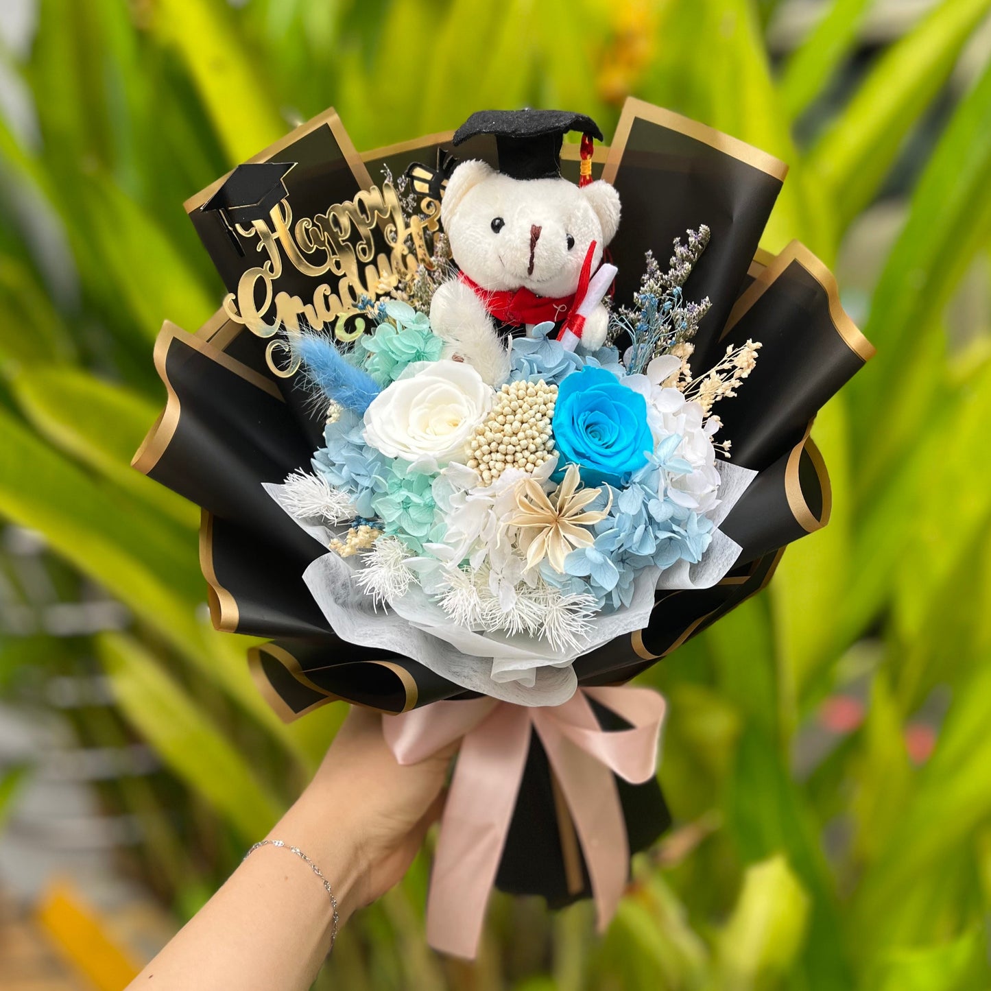 {G22} Preserved grad bouquet- 2 rose (Blue & White)