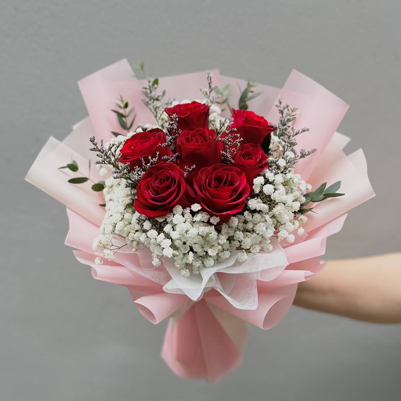 7 Rose Bouquet with Baby's Breath