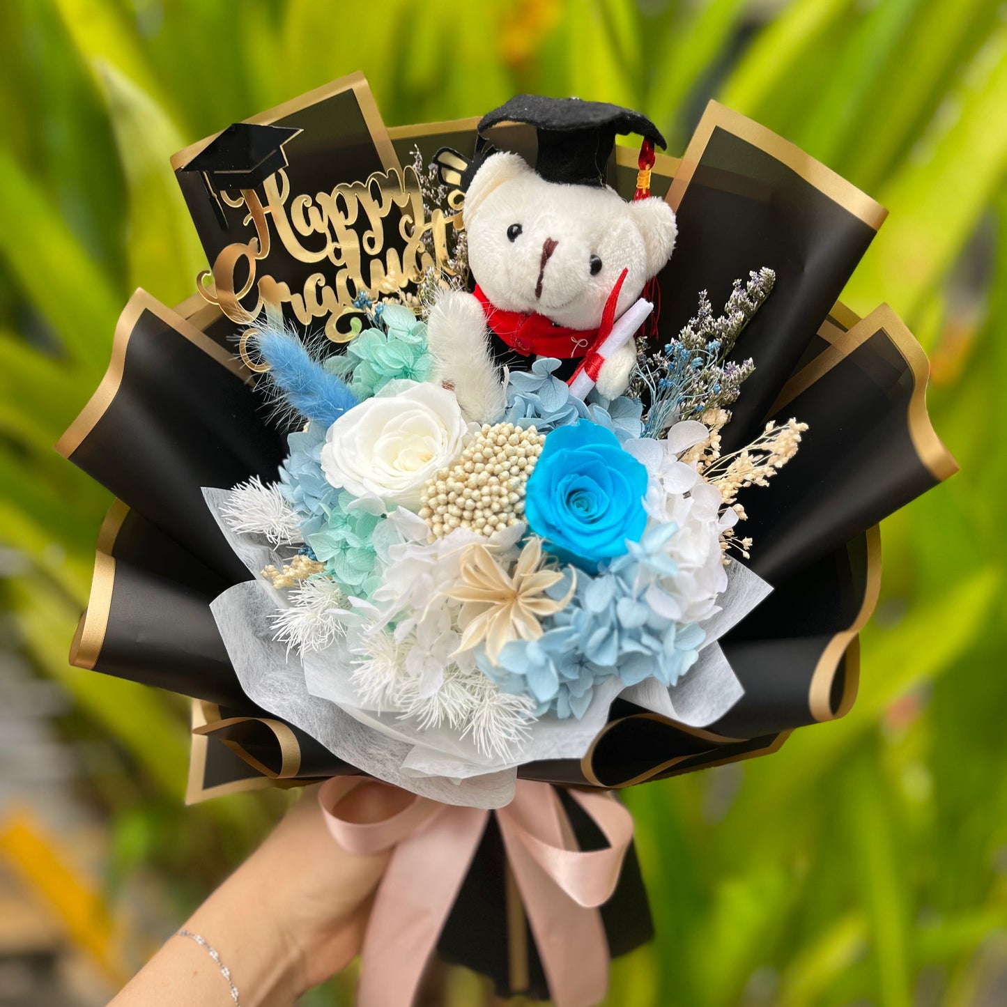 {G22} Preserved grad bouquet- 2 rose (Blue & White)
