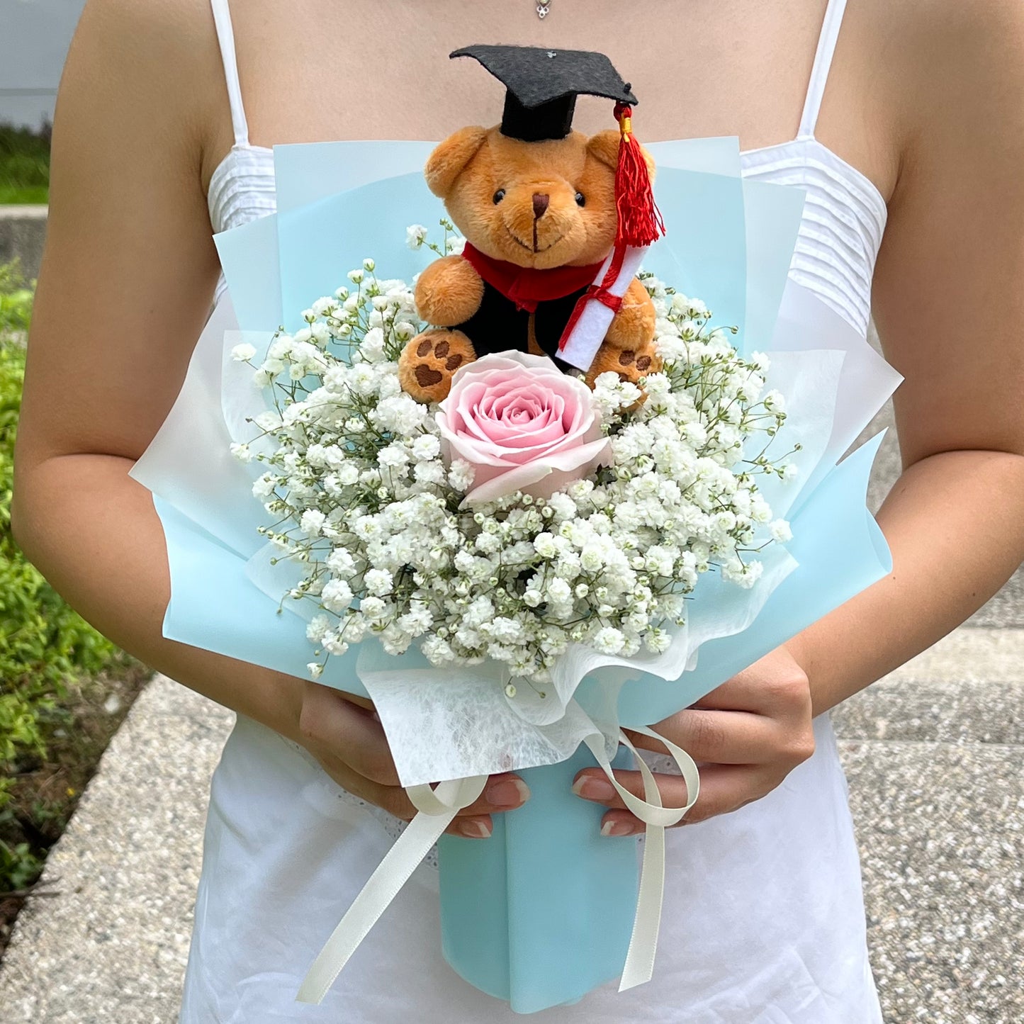 {G2} Single rose & baby's breath with graduation bear