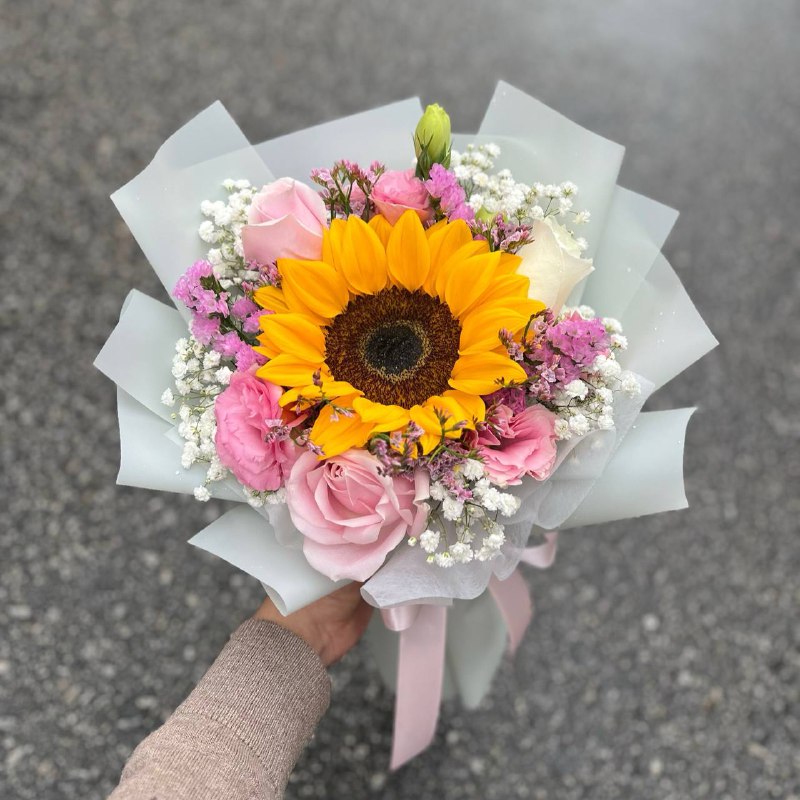 {G10} Bloom- Sunflower & pink blooms (grad)