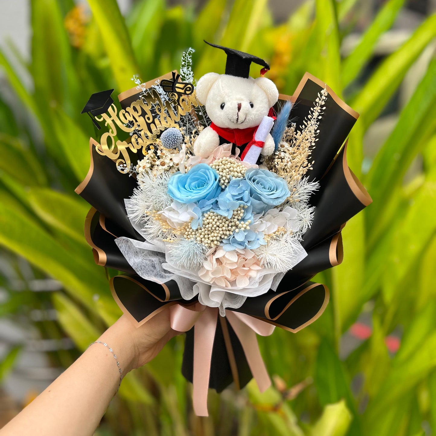 {G21} Preserved grad bouquet- 2 rose (Blue & Pastel Blue)