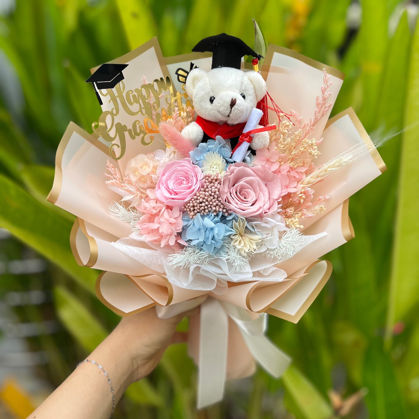 {G23} Preserved grad bouquet- 2 rose (Cappucino & Pink)