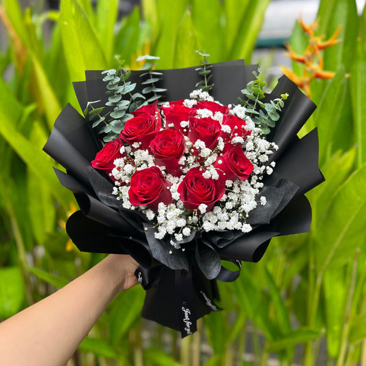 12 Rose Bouquet with Baby's Breath