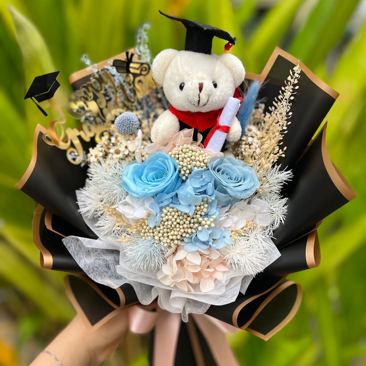 {G21} Preserved grad bouquet- 2 rose (Blue & Pastel Blue)